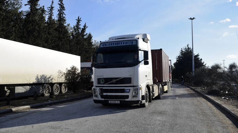 Ηγουμενίτσα: Η καρότσα της νταλίκας έγινε παγίδα θανάτου για 16χρονο – Σε κατάσταση σοκ ο οδηγός!